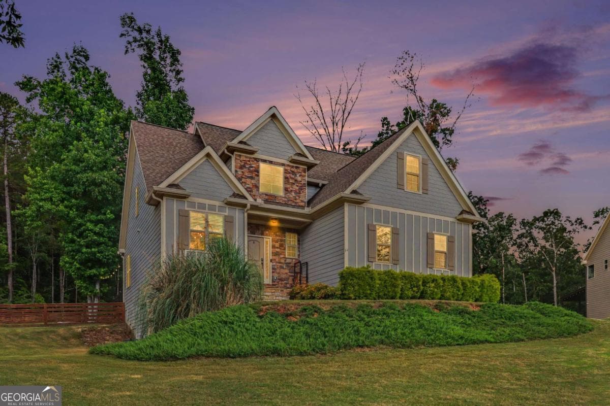 4 bedroom, 2.5 bathroom, 2,280 sq ft single family residence for sale at 64 Blandwood Drive, Cartersville, GA 30120 — photo 2