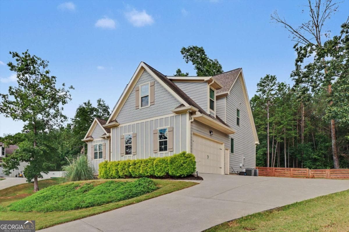 4 bedroom, 2.5 bathroom, 2,280 sq ft single family residence for sale at 64 Blandwood Drive, Cartersville, GA 30120 — photo 3