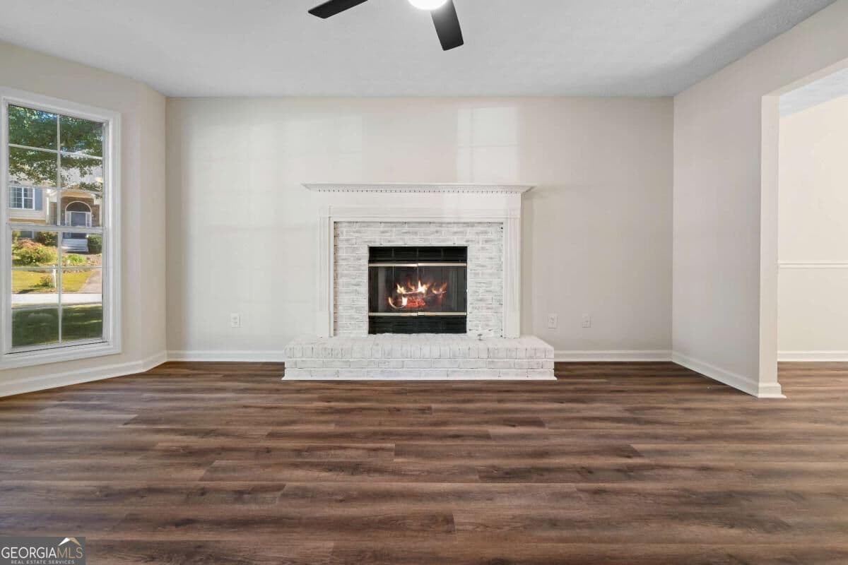 3 bedroom, 2.5 bathroom, 2,322 sq ft single family residence for sale at 1340 Windage Court, Marietta, GA 30008 — photo 6