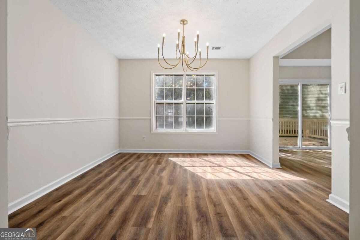 3 bedroom, 2.5 bathroom, 2,322 sq ft single family residence for sale at 1340 Windage Court, Marietta, GA 30008 — photo 9