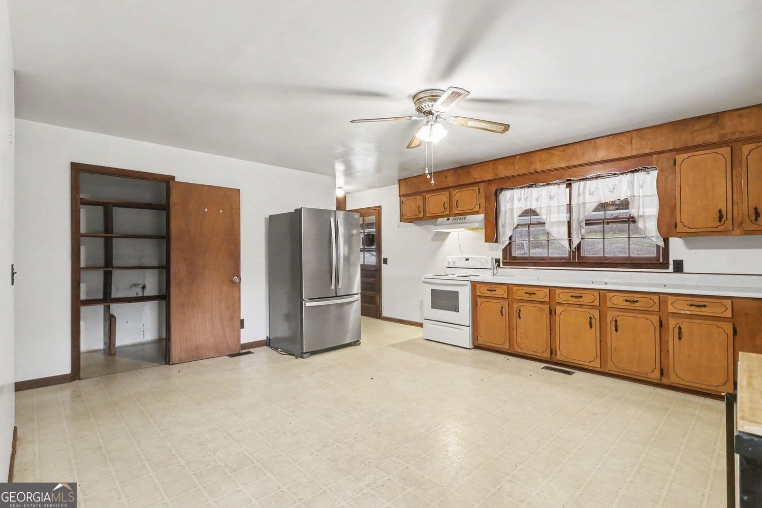 2 bedroom, 2 bathroom, 1,330 sq ft mixed use for sale at 595 Wildlife Trail, Morganton, GA 30560 — photo 9