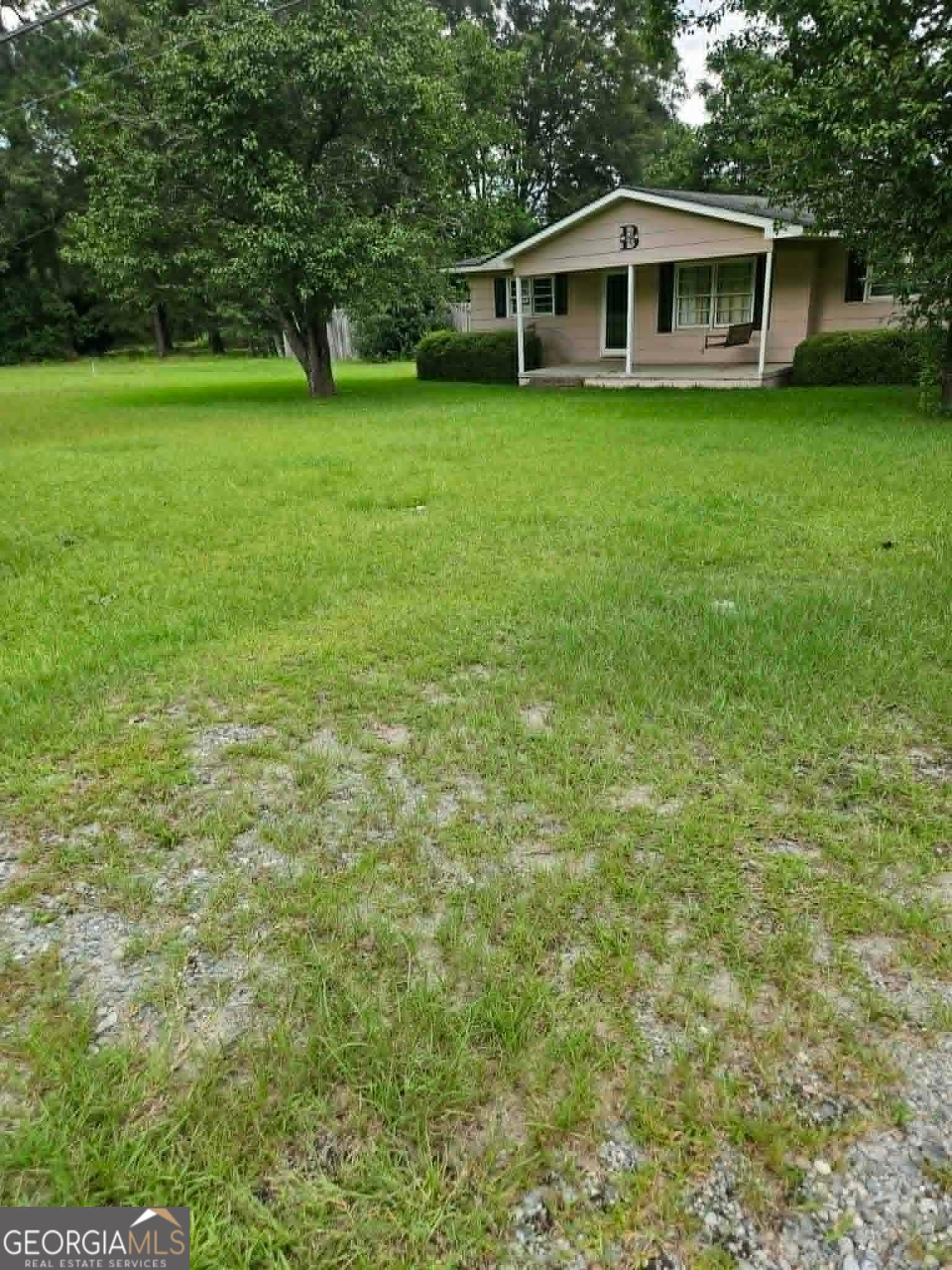 3 bedroom, 2 bathroom, 1,428 sq ft single family residence for sale at 168 Lakeview Church Road, Cochran, GA 31014 — photo 2