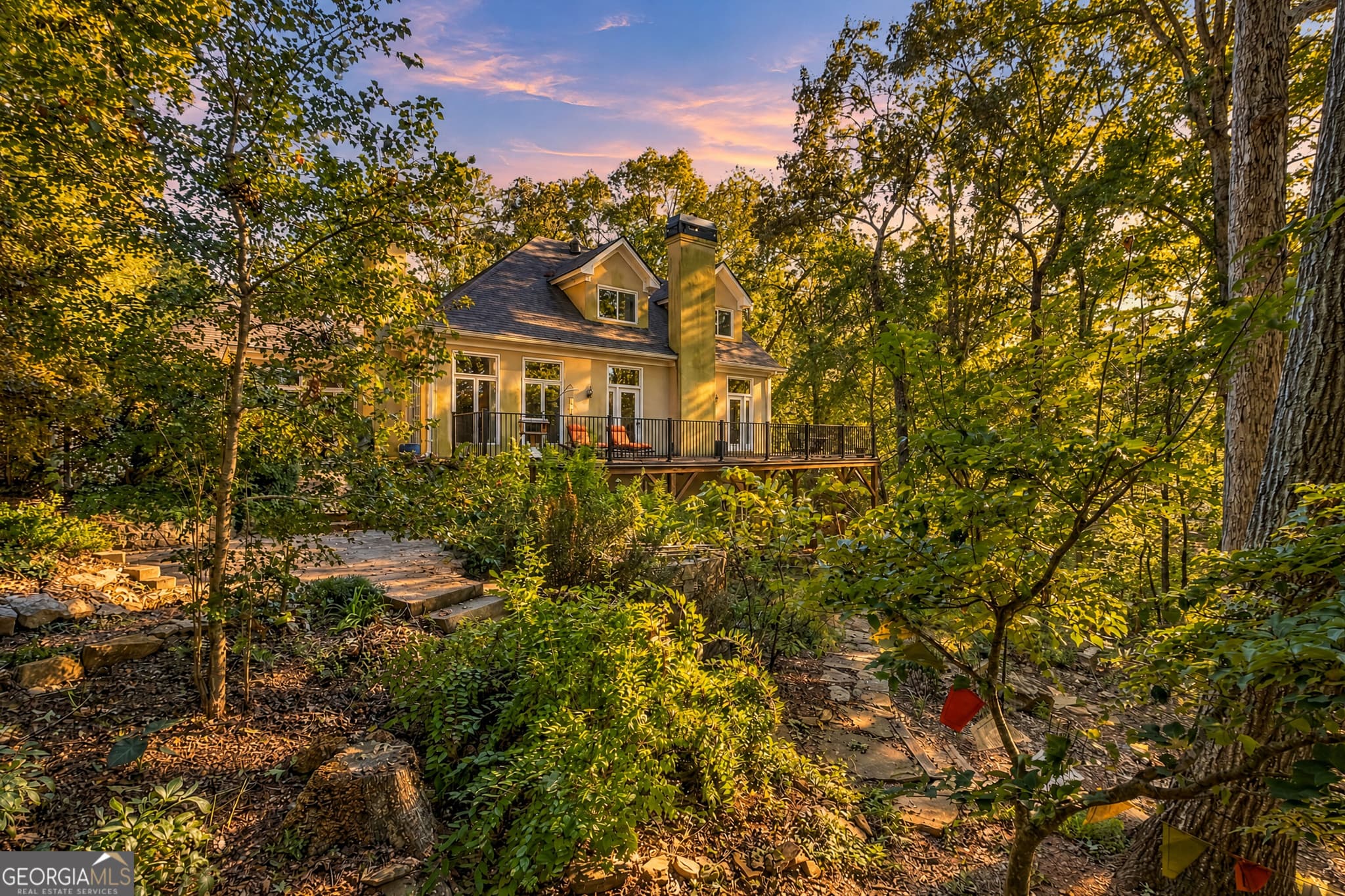 3 bedroom, 2.5 bathroom, 3,451 sq ft single family residence for sale at 3601 Lakeview Drive, Gainesville, GA 30501 — photo 7