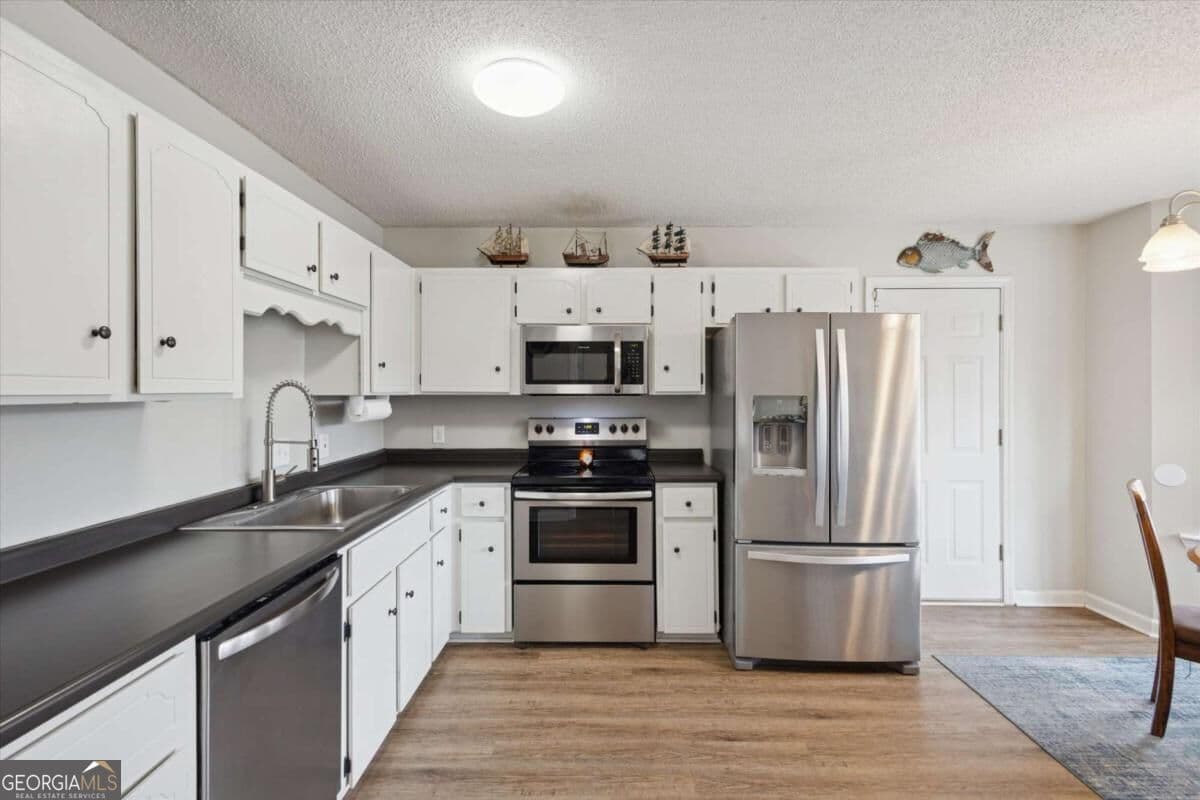 3 bedroom, 2 bathroom, 1,188 sq ft single family residence under contract at 1238 Dhurahn Drive, Hinesville, GA 31313 — photo 10