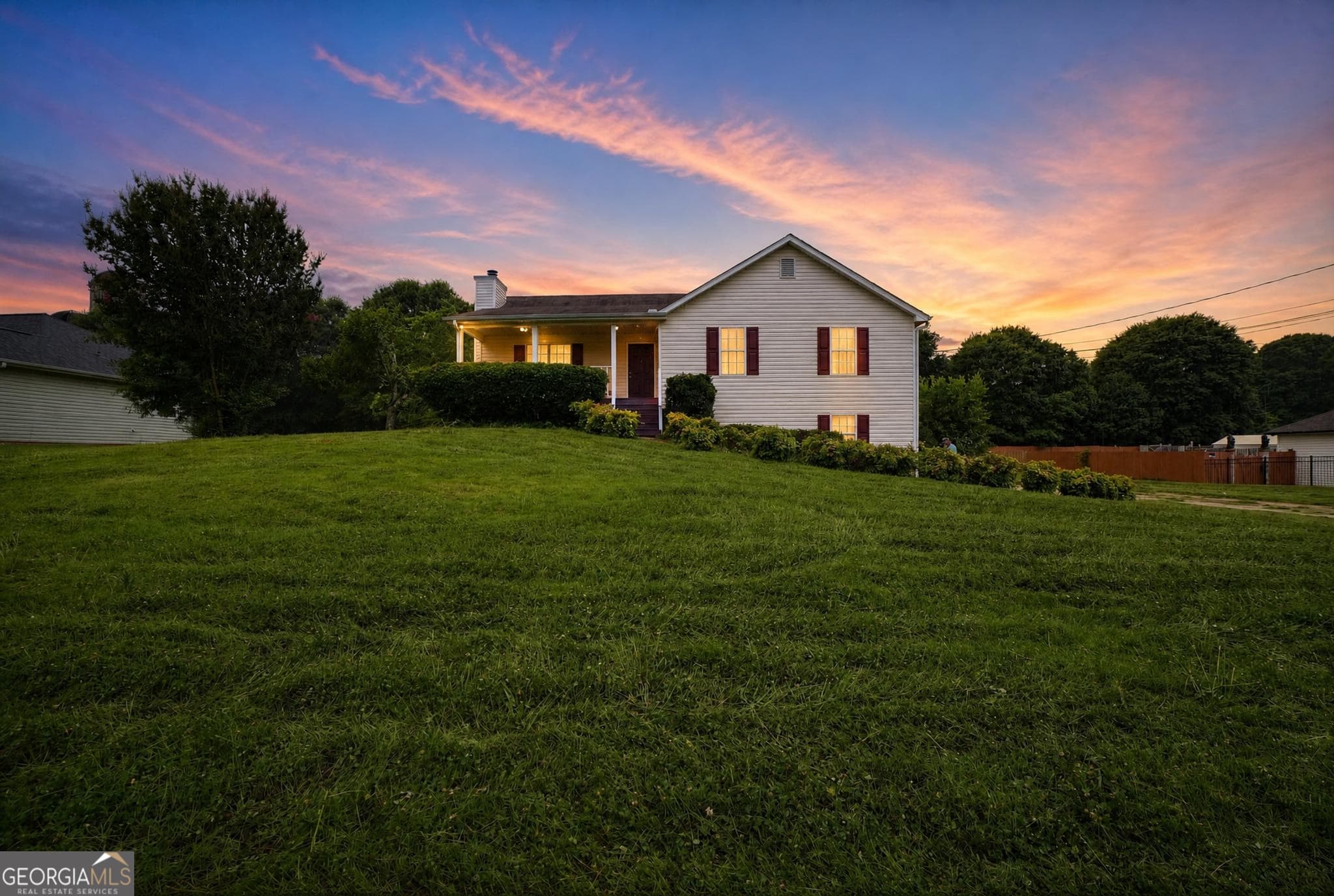 3 bedroom, 2 bathroom, 1,416 sq ft single family residence for sale at 75 Linsley Way, Covington, GA 30016 — photo 3