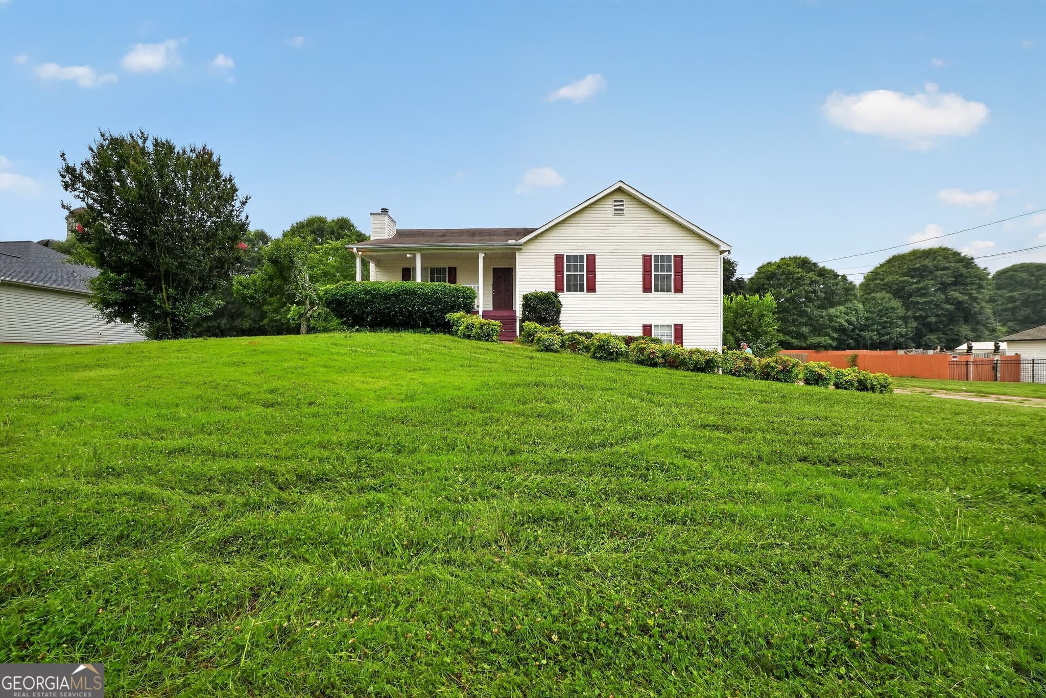 3 bedroom, 2 bathroom, 1,416 sq ft single family residence for sale at 75 Linsley Way, Covington, GA 30016 — photo 5
