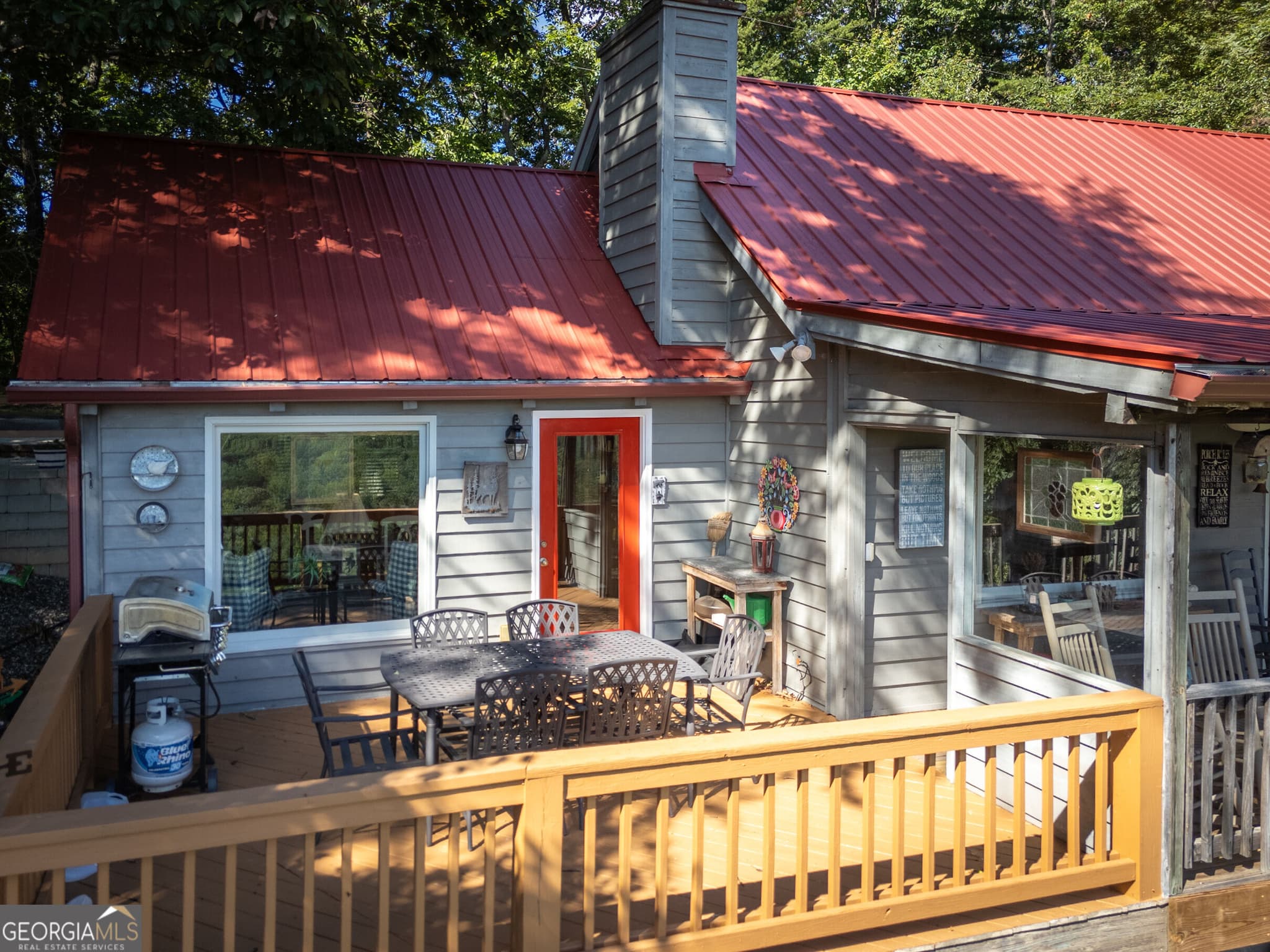 3 bedroom, 2 bathroom, 1,748 sq ft cabin,single family residence for sale at 910 Foot Hills Drive, Cleveland, GA 30528 — photo 9