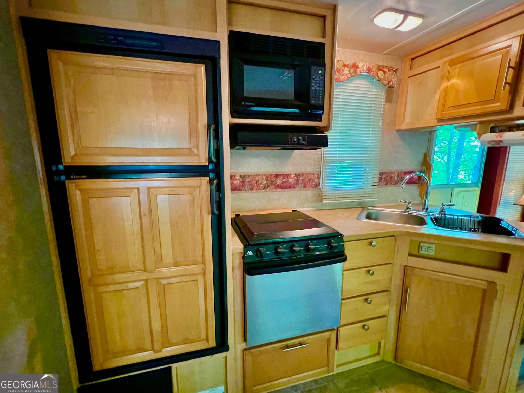 1 bedroom, 1 bathroom single family residence for sale at 28 11th Street, Ellijay, GA 30540 — photo 6