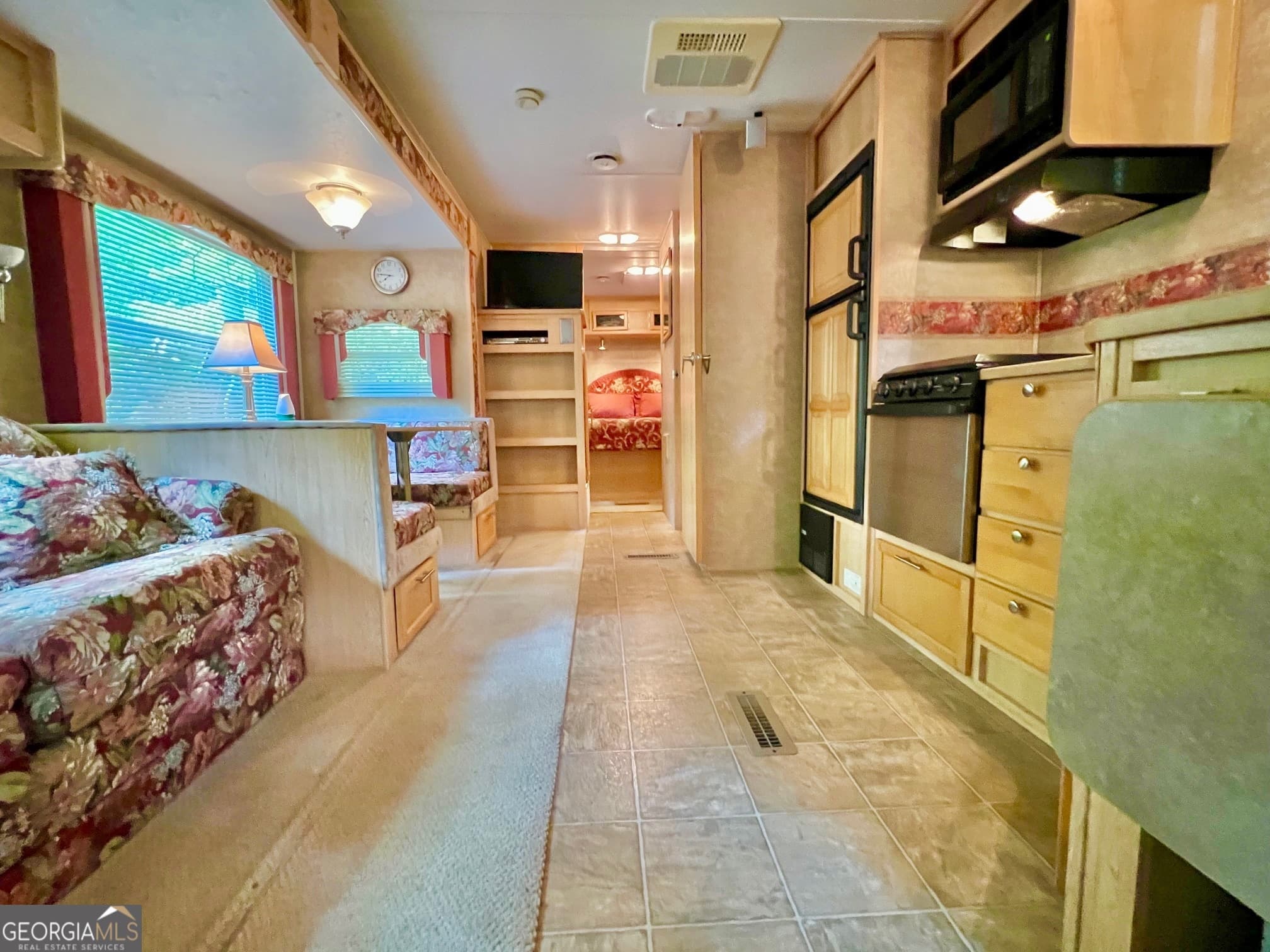 1 bedroom, 1 bathroom single family residence for sale at 28 11th Street, Ellijay, GA 30540 — photo 3