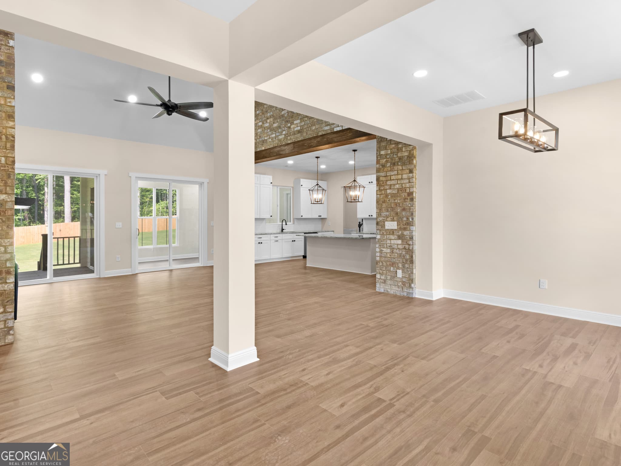 3 bedroom, 2.5 bathroom, 2,764 sq ft single family residence for sale at 1019 Oakridge Drive, Griffin, GA 30223 — photo 8