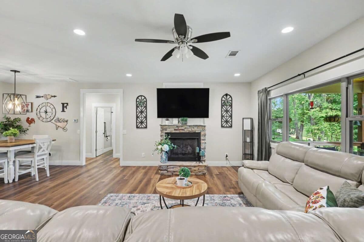 3 bedroom, 2 bathroom single family residence for sale at 188 Oxford Trail, Blairsville, GA 30512 — photo 9
