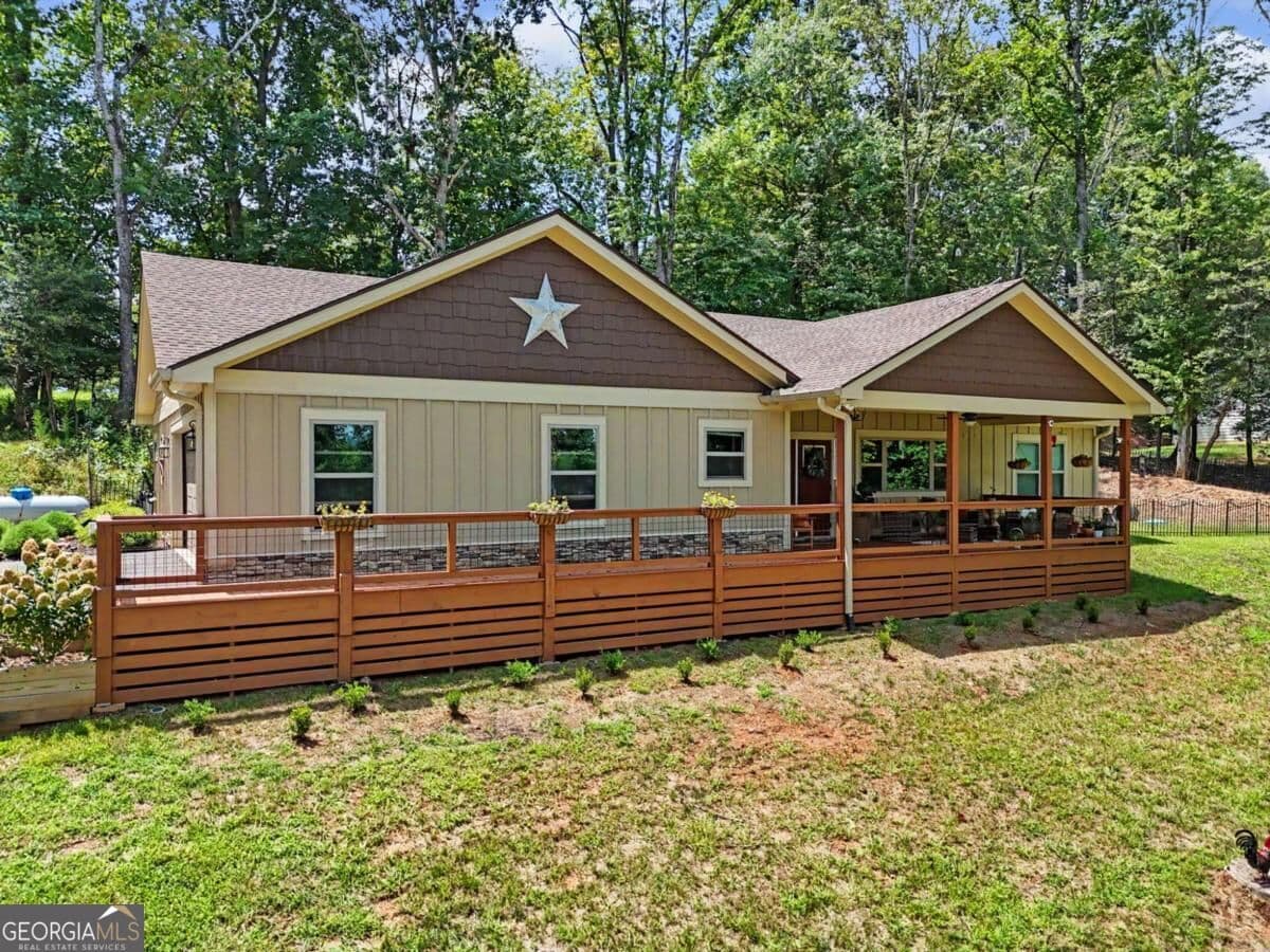 3 bedroom, 2 bathroom single family residence for sale at 188 Oxford Trail, Blairsville, GA 30512 — photo 4