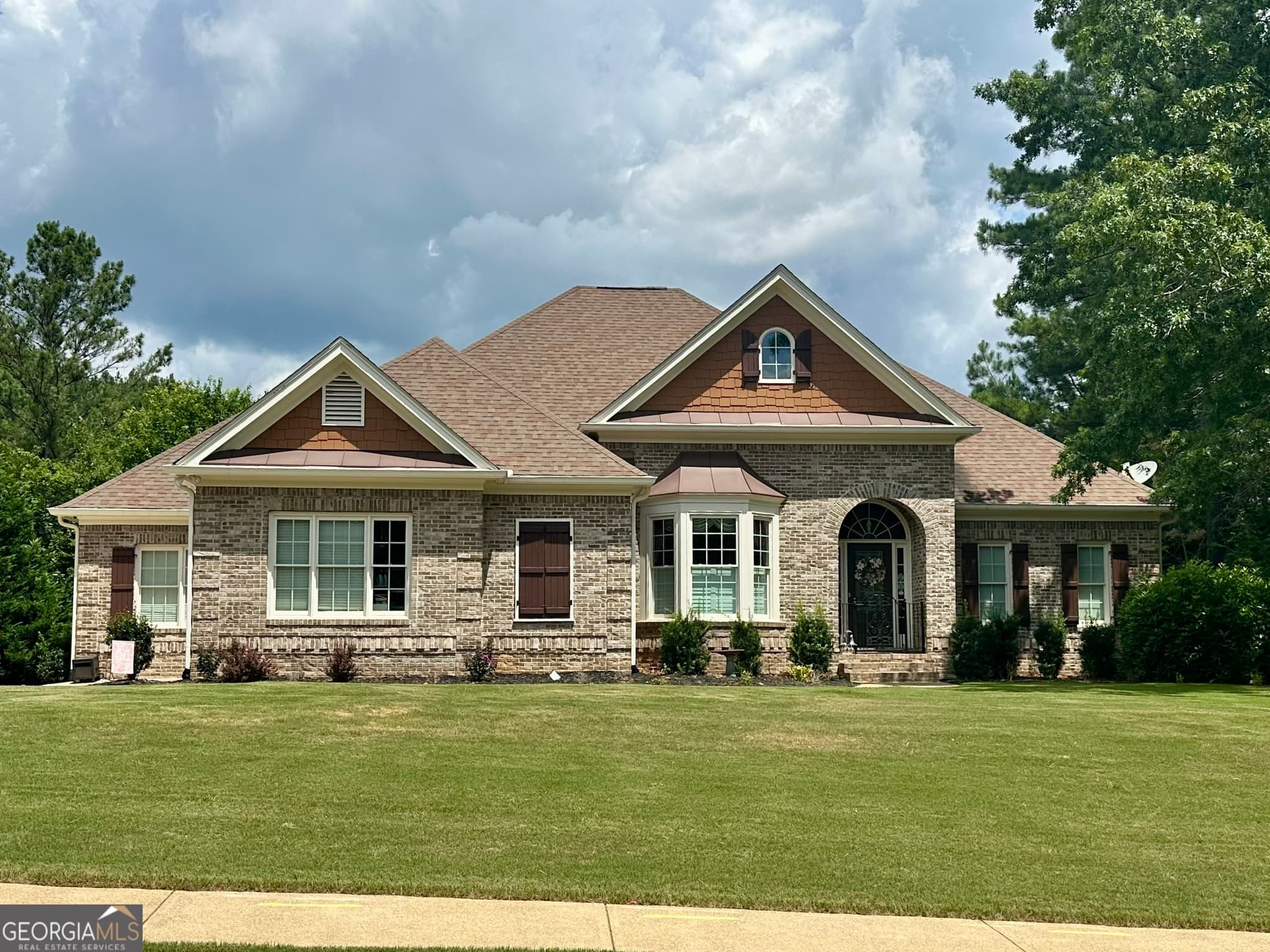6 bedroom, 4.5 bathroom, 5,564 sq ft single family residence for sale at 103 Lumpkin Way, Canton, GA 30115 — photo 1 of 4