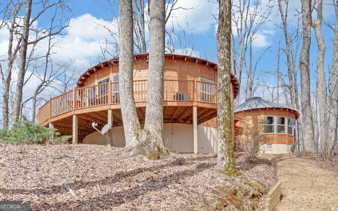 3 bedroom, 2.5 bathroom, 1,410 sq ft single family residence for sale at 279 Collins Creek Road, Hiawassee, GA 30546