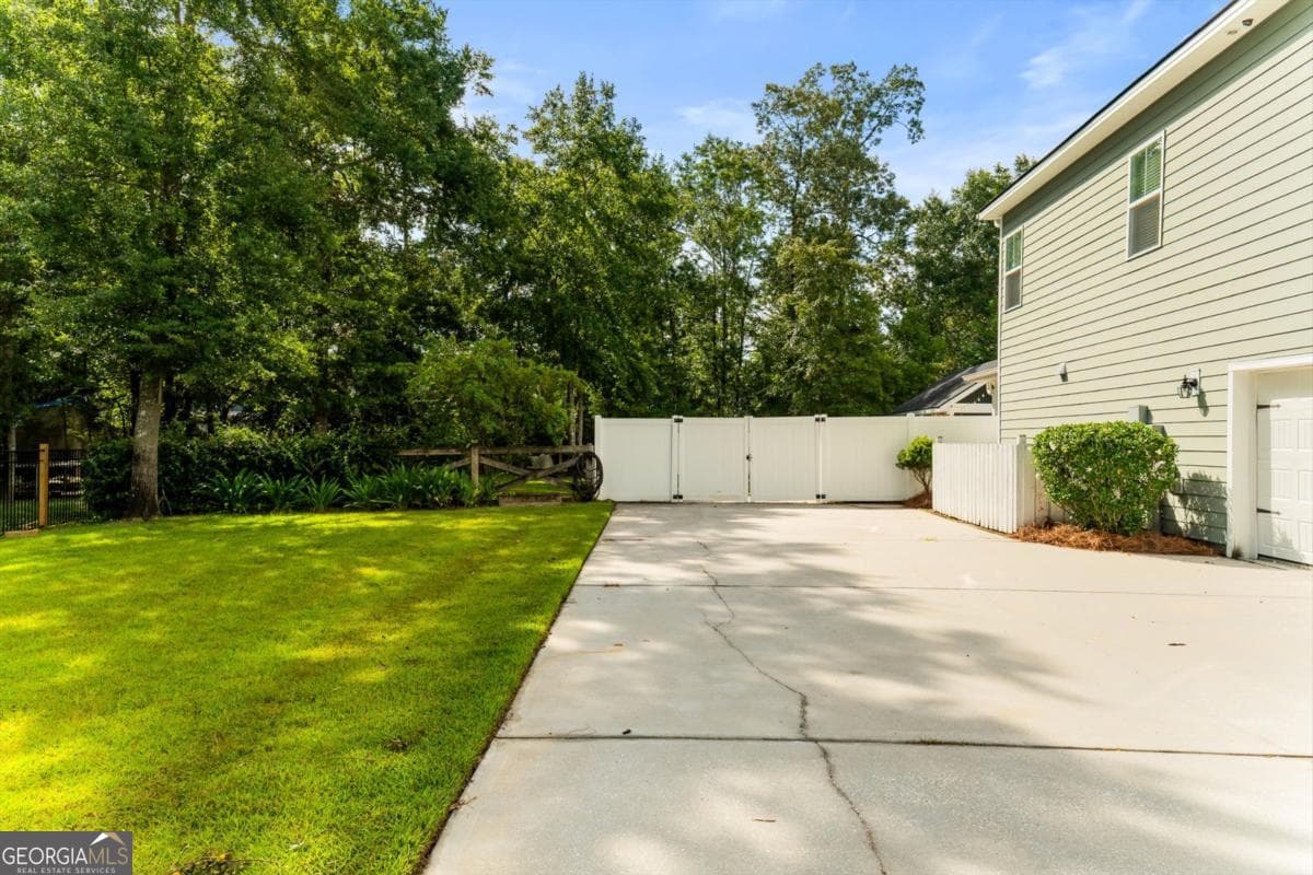 5 bedroom, 3 bathroom, 3,483 sq ft single family residence for sale at 108 Henry Court, Rincon, GA 31326 — photo 9