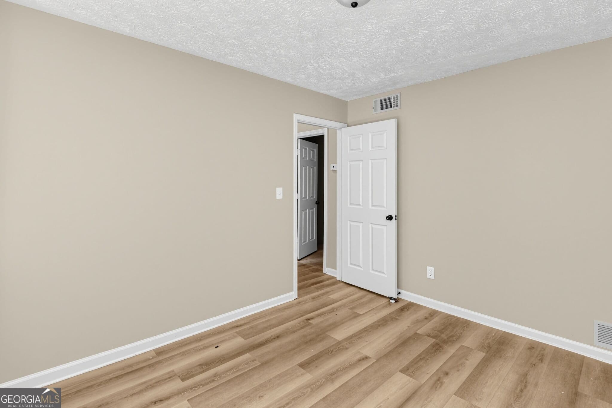 3 bedroom, 2 bathroom, 1,415 sq ft single family residence for rent at 215 Pinehurst Drive, Stockbridge, GA 30281 for $2,040 a month — photo 8