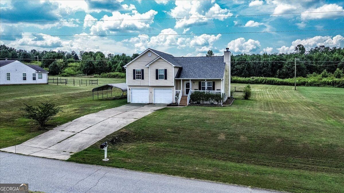 4 bedroom, 3 bathroom, 1,396 sq ft single family residence for sale at 137 Stonebrooke Drive, Colbert, GA 30628 — photo 2