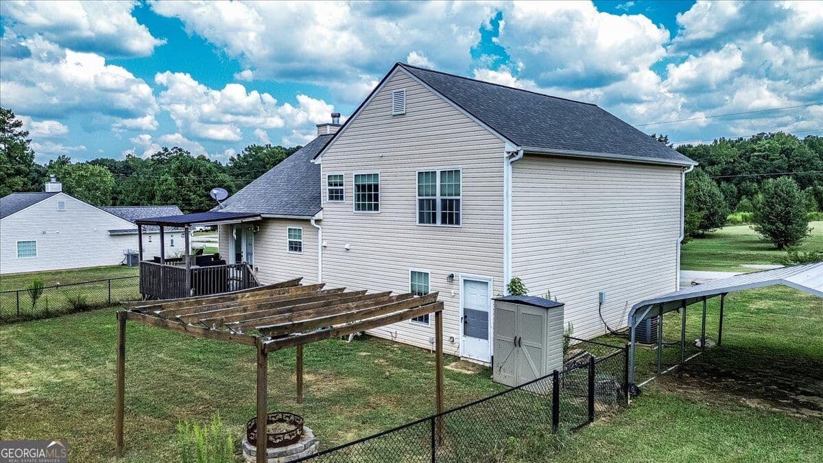 4 bedroom, 3 bathroom, 1,396 sq ft single family residence for sale at 137 Stonebrooke Drive, Colbert, GA 30628 — photo 6