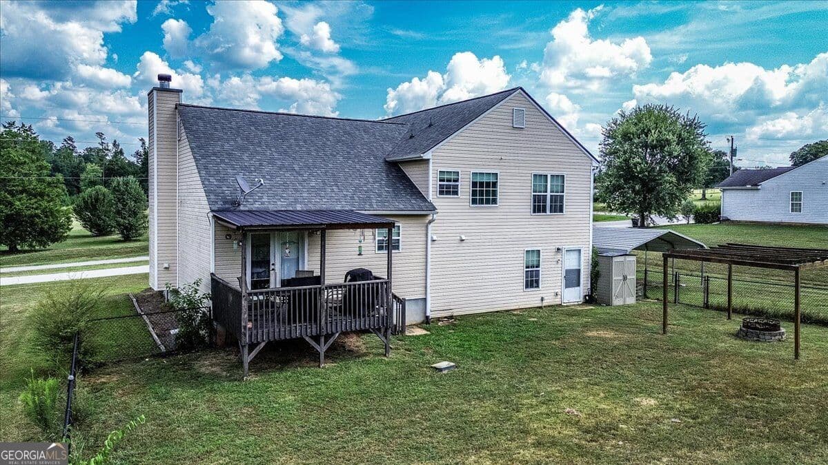 4 bedroom, 3 bathroom, 1,396 sq ft single family residence for sale at 137 Stonebrooke Drive, Colbert, GA 30628 — photo 7