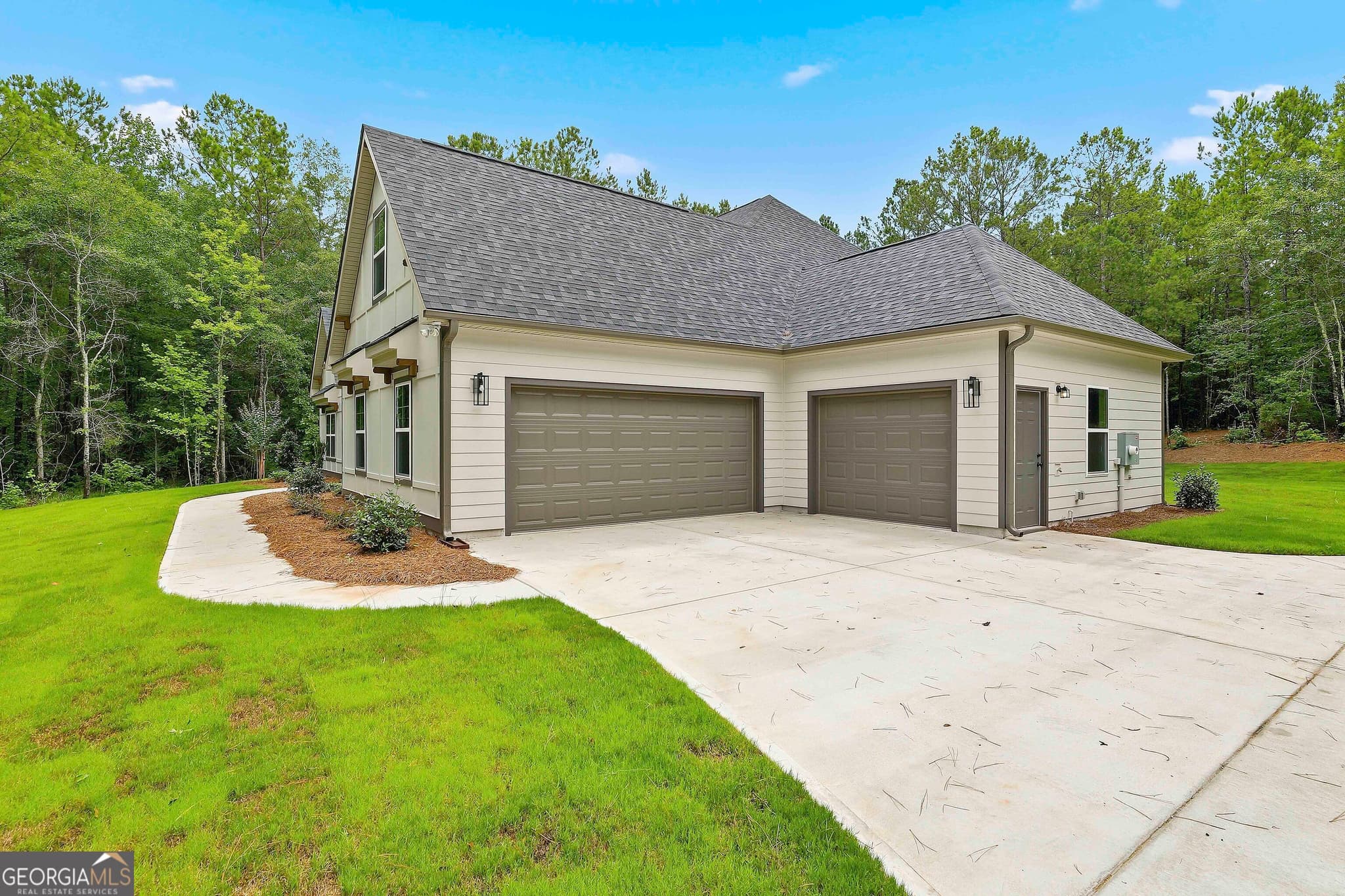 4 bedroom, 3 bathroom, 2,948 sq ft single family residence for sale at 1283 MCINTOSH Trail LOT 8, Senoia, GA 30276 — photo 2
