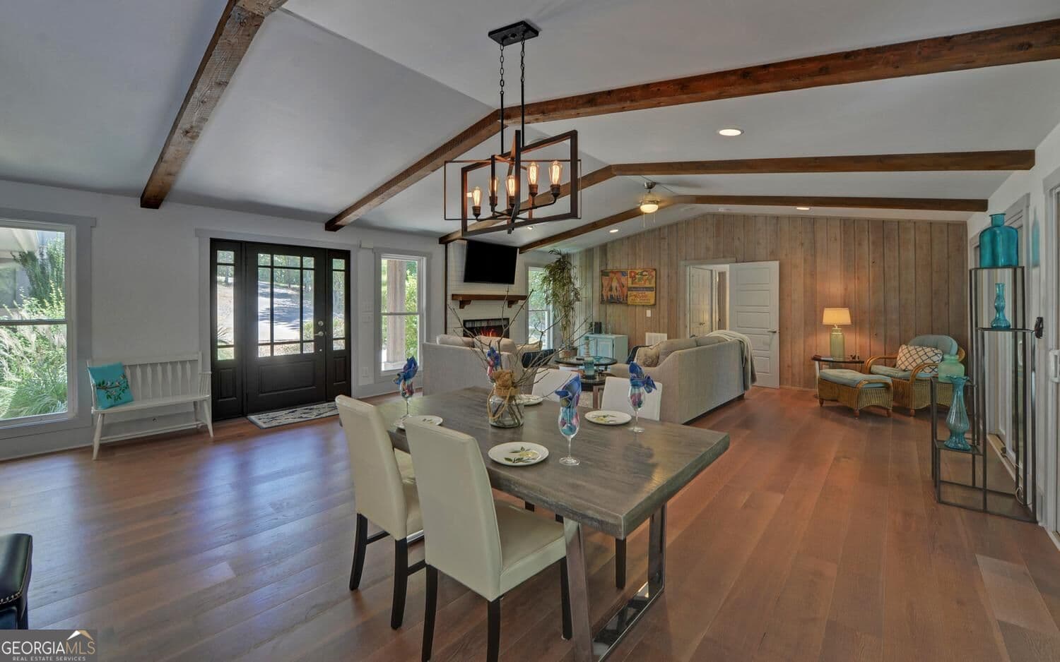 4 bedroom, 3 bathroom, 2,569 sq ft single family residence under contract at 47 Landing Court, Hartwell, GA 30643 — photo 6