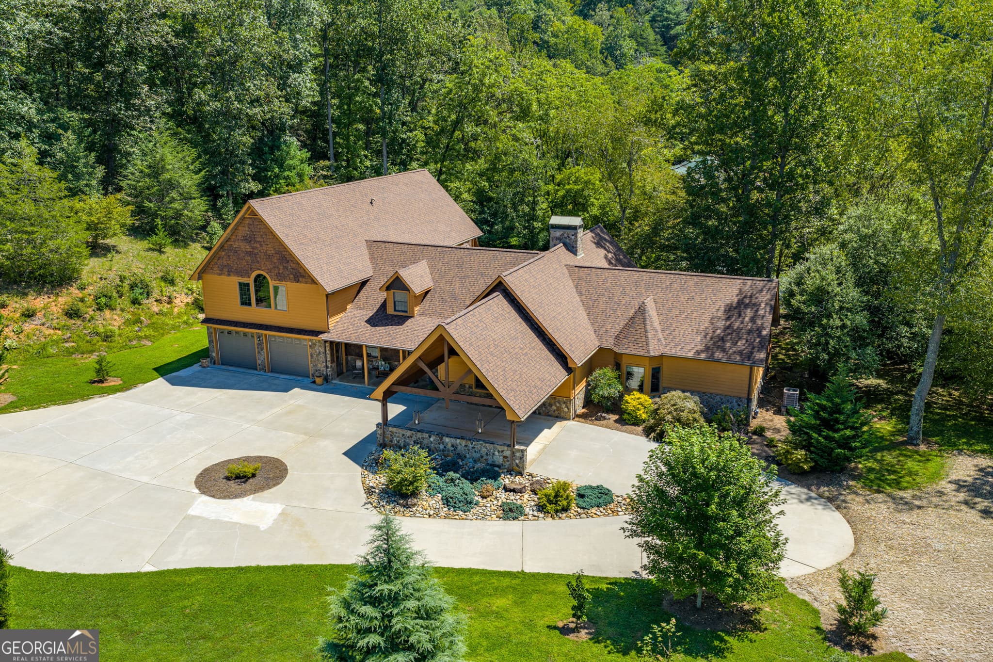 4 bedroom, 4.5 bathroom, 5,094 sq ft single family residence for sale at 198 Stonecreek Drive, Franklin, NC 28734 — photo 10