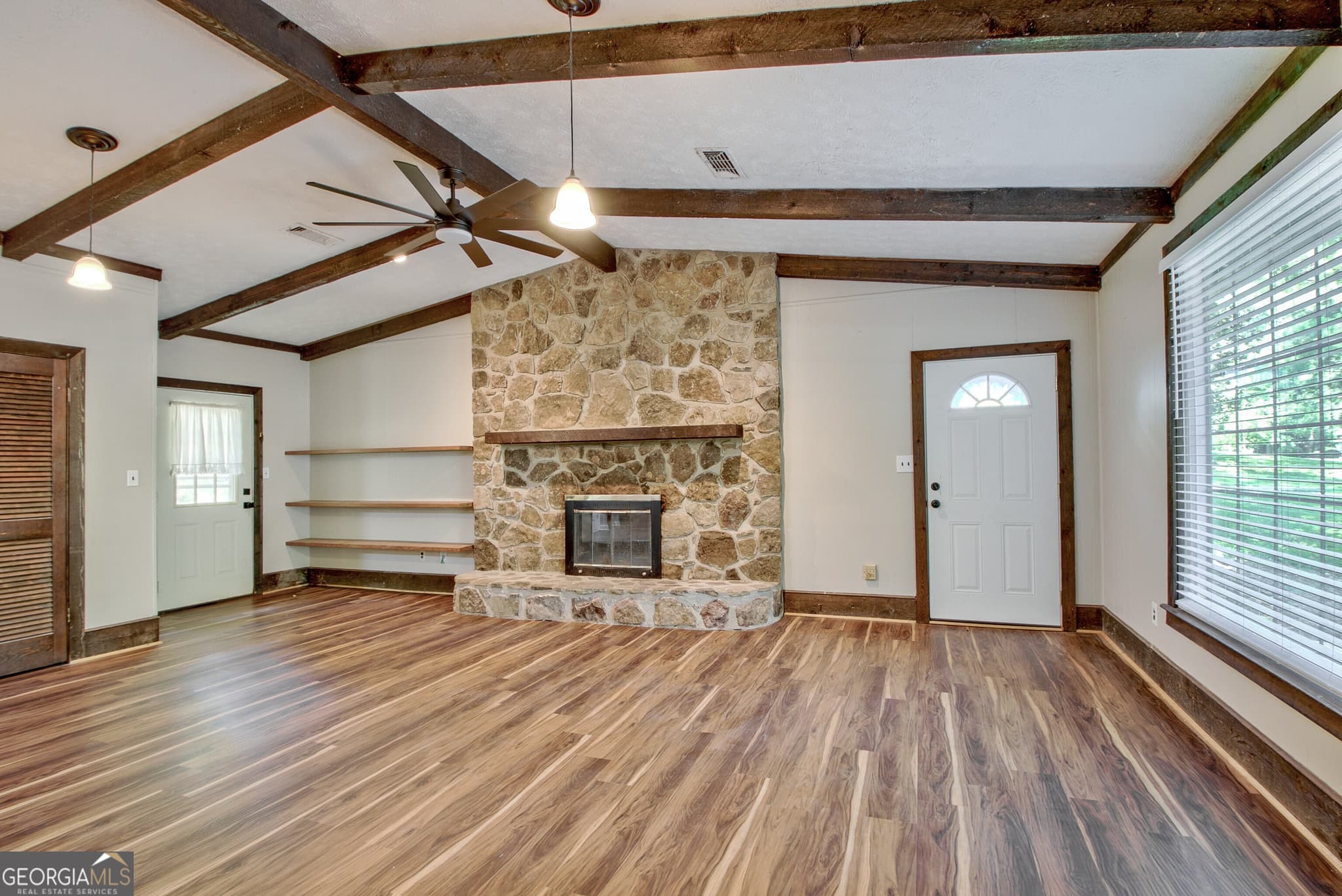 3 bedroom, 2 bathroom, 1,664 sq ft single family residence for rent at 11 Logwood Lane, Newnan, GA 30265 for $1,900 a month — photo 6