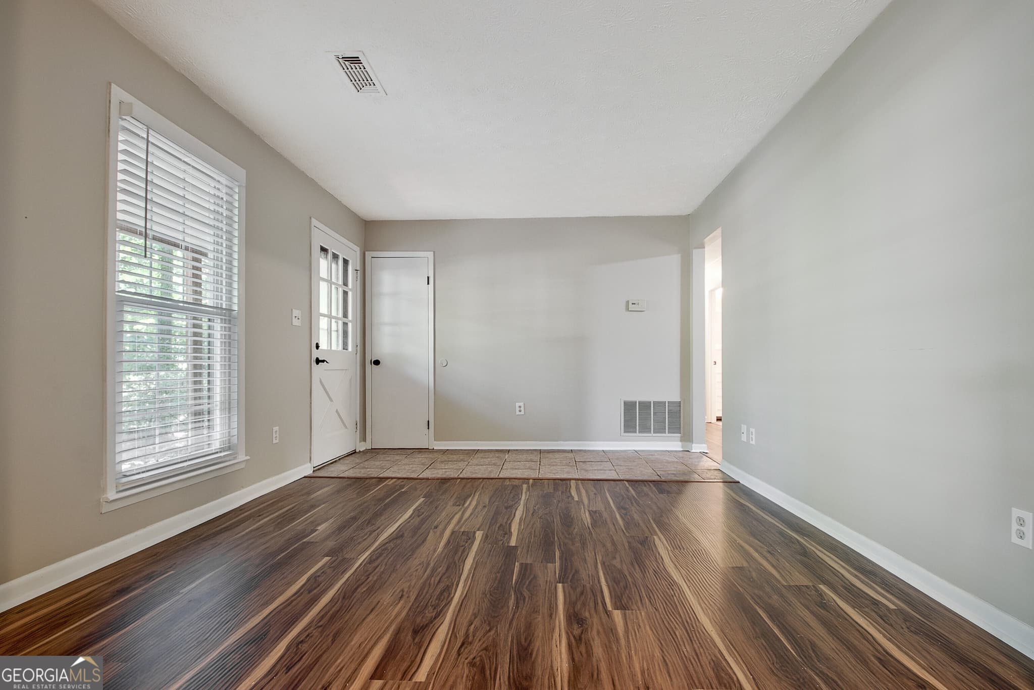3 bedroom, 2 bathroom, 1,664 sq ft single family residence for rent at 11 Logwood Lane, Newnan, GA 30265 for $1,900 a month — photo 4