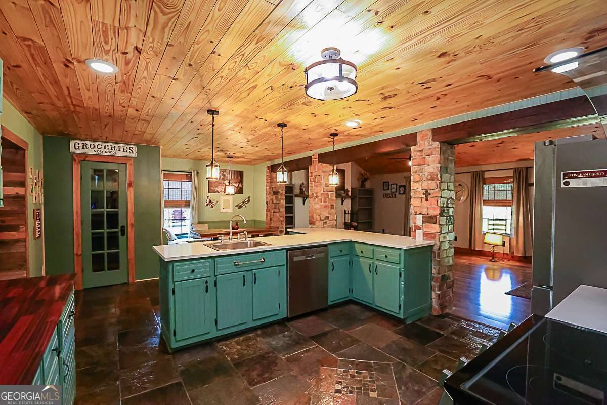 3 bedroom, 2 bathroom, 1,916 sq ft single family residence for sale at 245 Brittingham Road, Guyton, GA 31312 — photo 9