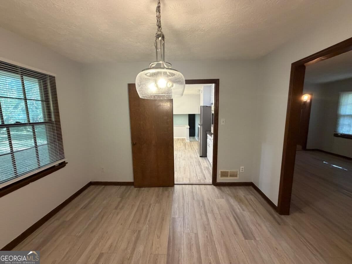 4 bedroom, 2.5 bathroom, 2,020 sq ft manufactured home,single family residence for rent at 380 Shelton Woods Court, Stone Mountain, GA 30088 for $1,825 a month — photo 9