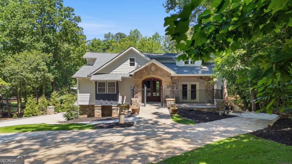 7 bedroom, 7 bathroom, 5,400 sq ft single family residence for sale at 4039 Tall Pine Drive, Marietta, GA 30062 — photo 6