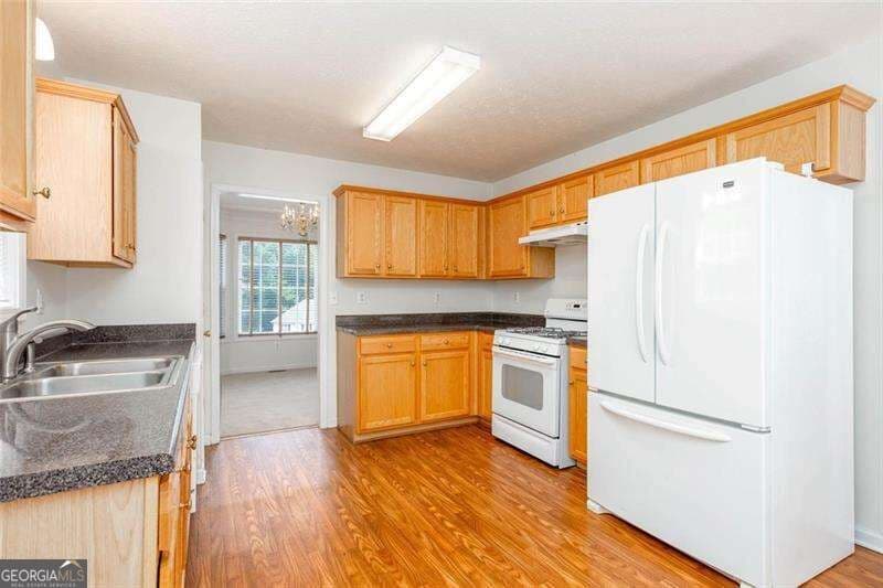 4 bedroom, 3 bathroom, 2,104 sq ft single family residence for sale at 12 Enclave Court, Powder Springs, GA 30127 — photo 2