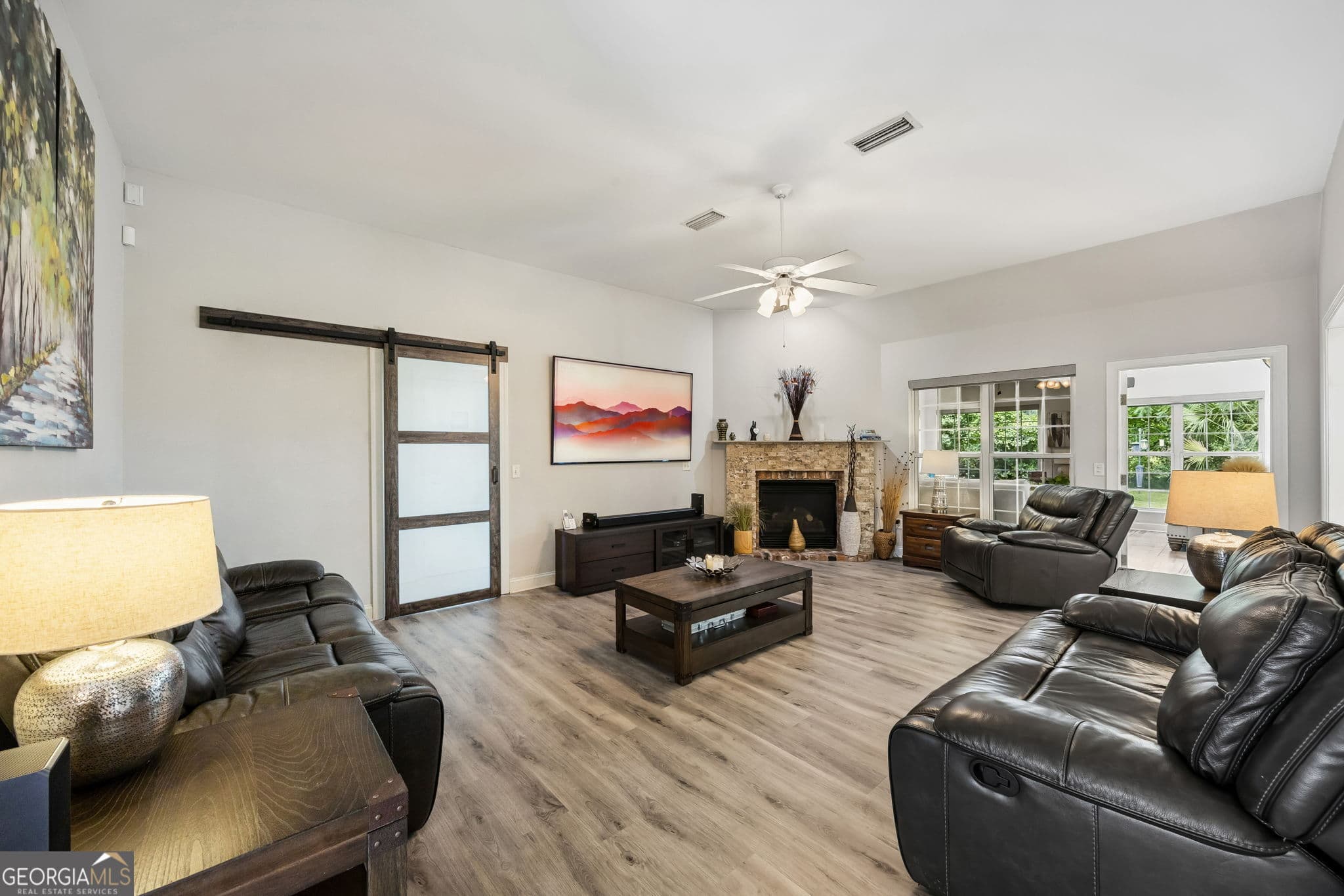 4 bedroom, 3 bathroom, 2,580 sq ft single family residence for sale at 912 Riverview Drive, St. Marys, GA 31558 — photo 4
