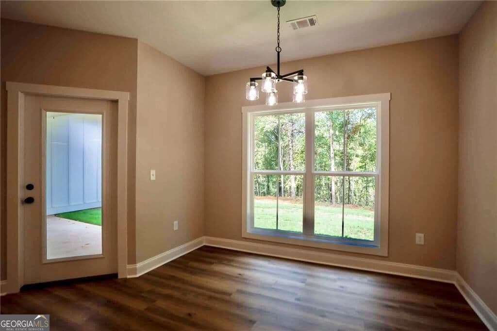 3 bedroom, 2 bathroom, 1,560 sq ft single family residence for sale at 476 TARVER Road, Seale, AL 36875 — photo 7