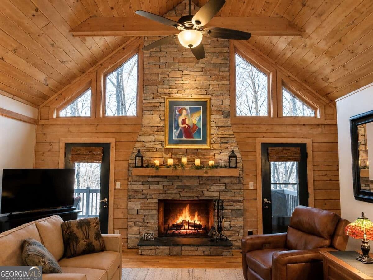 3 bedroom, 3.5 bathroom cabin,single family residence for sale at 458 Tea Berry Lane, Big Canoe, GA 30143 — photo 2