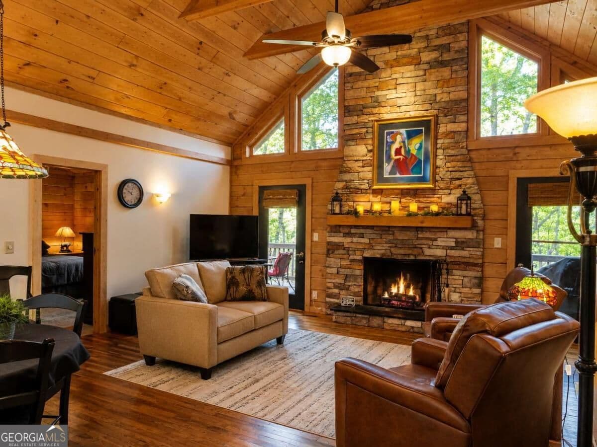 3 bedroom, 3.5 bathroom cabin,single family residence for sale at 458 Tea Berry Lane, Big Canoe, GA 30143 — photo 3