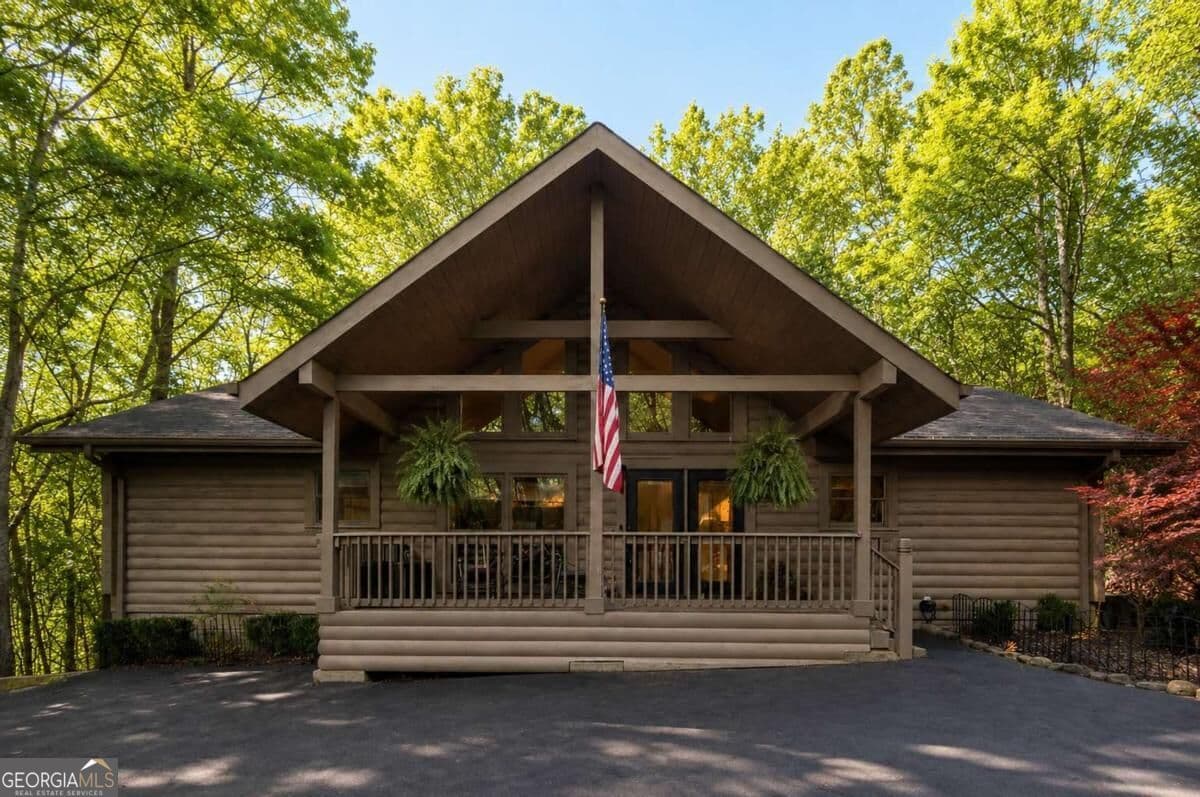 3 bedroom, 3.5 bathroom cabin,single family residence for sale at 458 Tea Berry Lane, Big Canoe, GA 30143 — photo 1 of 26