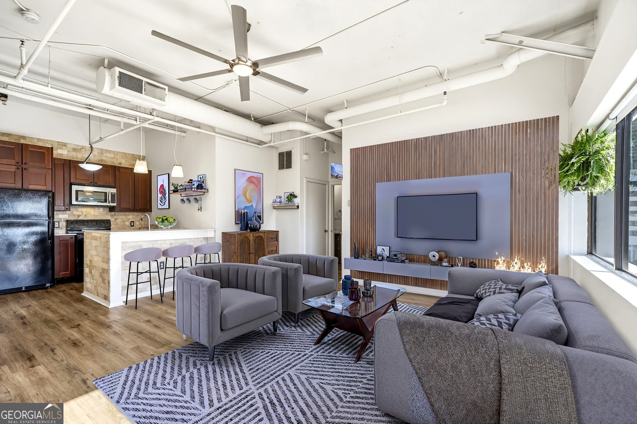 1 bedroom, 1 bathroom, 520 sq ft condominium for sale at 120 Ralph Mcgill Boulevard 903, Atlanta, GA 30308 — photo 9