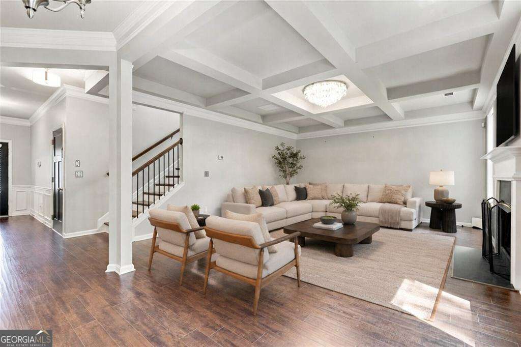5 bedroom, 3 bathroom, 2,722 sq ft single family residence for sale at 268 Oak Road, Lawrenceville, GA 30044 — photo 7
