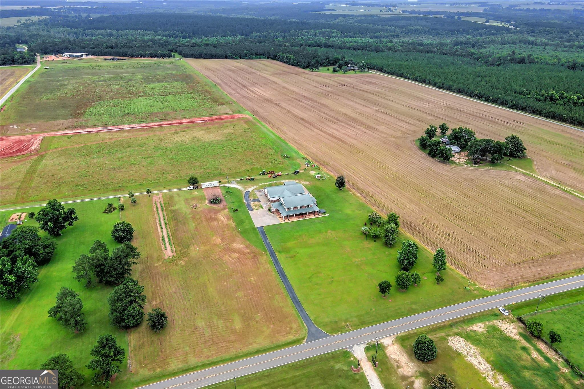 5 bedroom, 6 bathroom, 5,800 sq ft farm for sale at 7700 Clarks Mill Road, Louisville, GA 30434 — photo 9