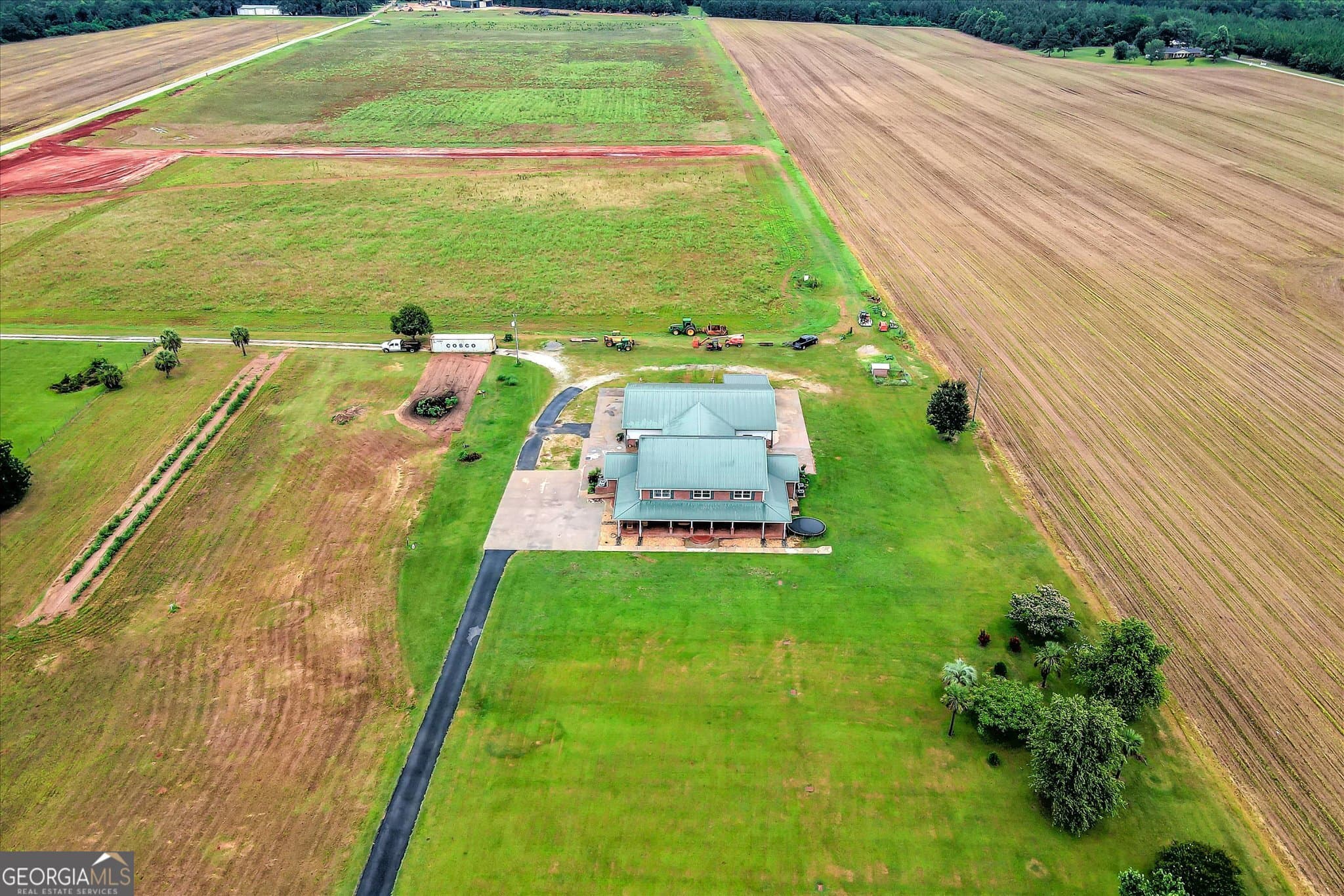 5 bedroom, 6 bathroom, 5,800 sq ft farm for sale at 7700 Clarks Mill Road, Louisville, GA 30434 — photo 4
