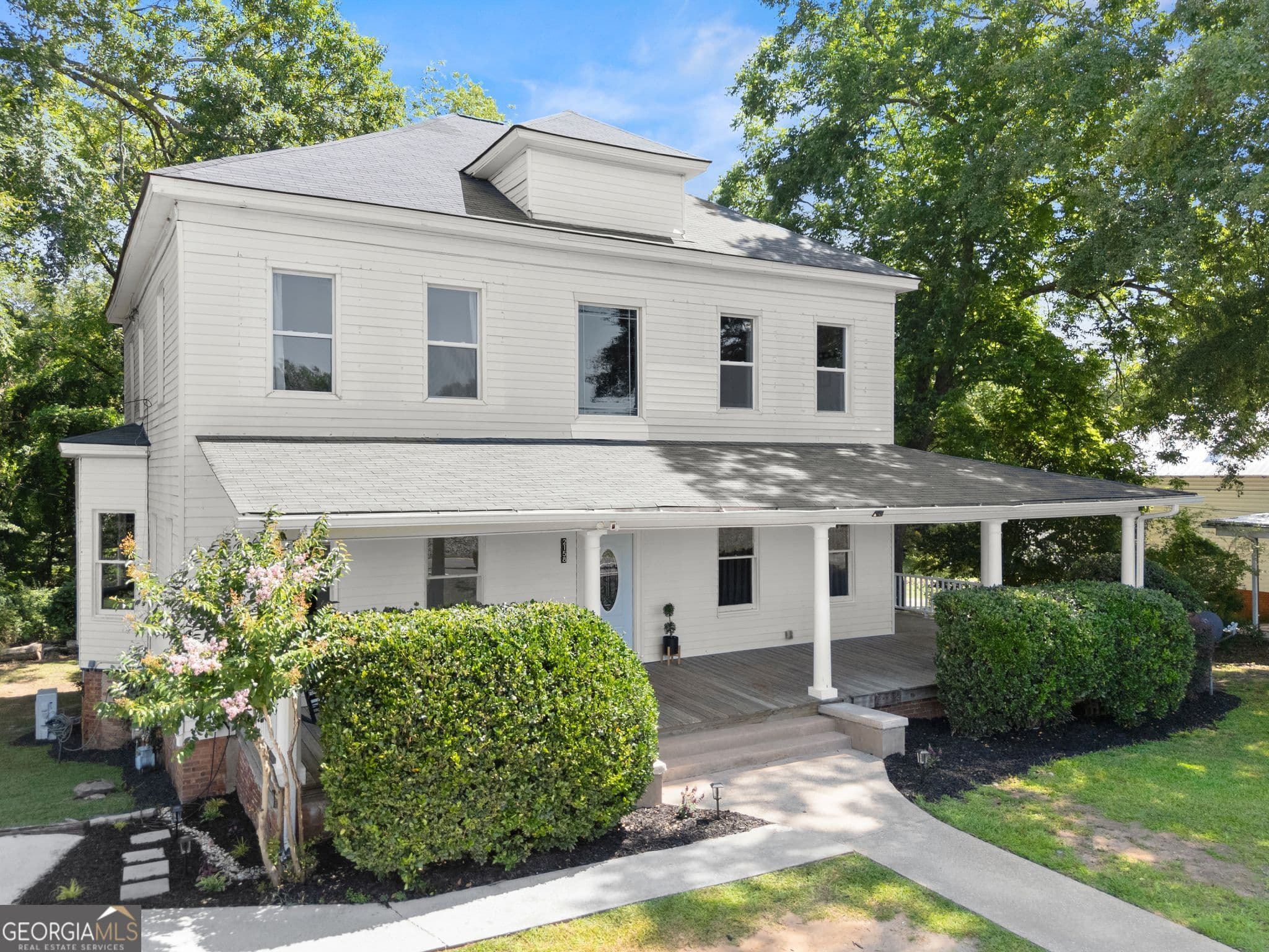 5 bedroom, 4 bathroom, 4,166 sq ft single family residence for sale at 2158 N Broad Street, Commerce, GA 30529 — photo 1 of 47