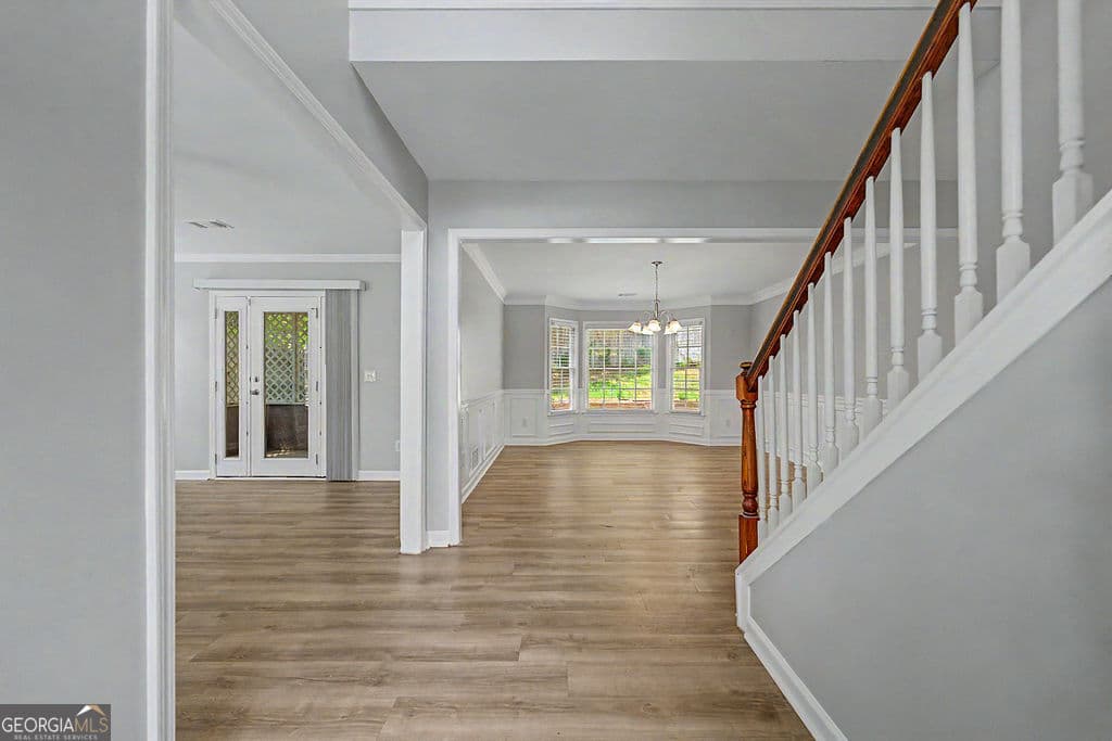 4 bedroom, 2.5 bathroom, 2,270 sq ft single family residence for sale at 566 Parliament Street, Marietta, GA 30066 — photo 2