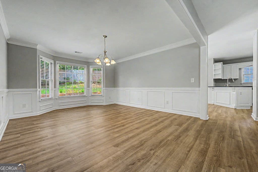 4 bedroom, 2.5 bathroom, 2,270 sq ft single family residence for sale at 566 Parliament Street, Marietta, GA 30066 — photo 6