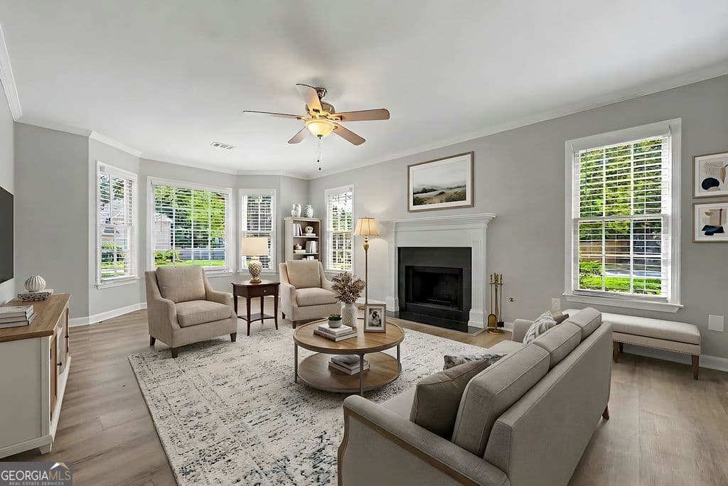 4 bedroom, 2.5 bathroom, 2,270 sq ft single family residence for sale at 566 Parliament Street, Marietta, GA 30066 — photo 3