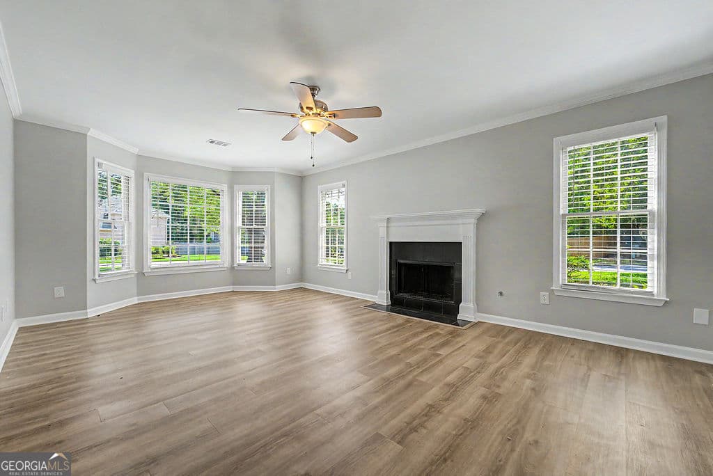 4 bedroom, 2.5 bathroom, 2,270 sq ft single family residence for sale at 566 Parliament Street, Marietta, GA 30066 — photo 4
