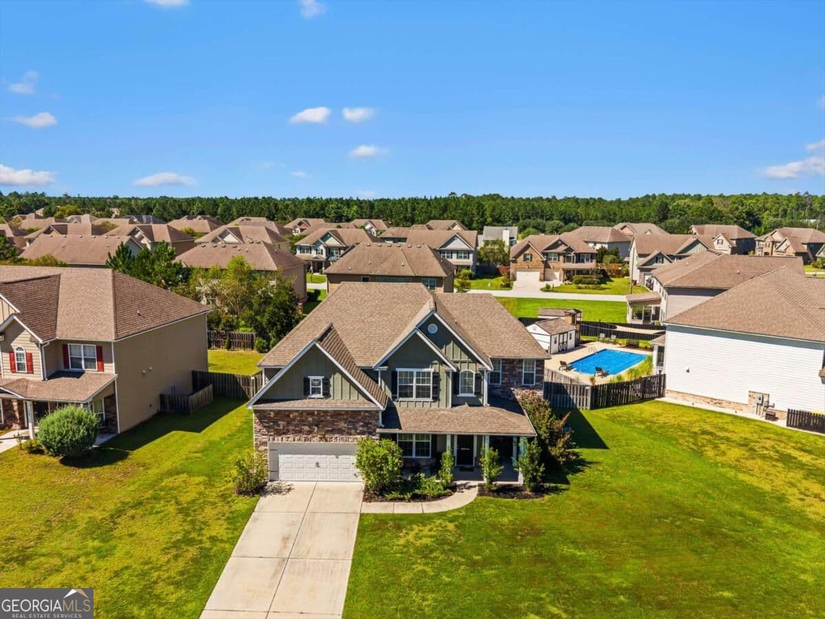 5 bedroom, 4 bathroom, 3,555 sq ft single family residence for sale at 108 Clover Pointe Circle, Guyton, GA 31312 — photo 10