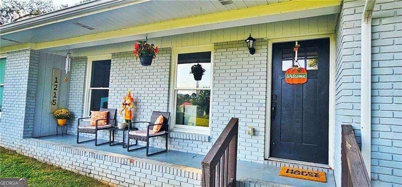 4 bedroom, 2 bathroom, 2,604 sq ft single family residence for sale at 1215 Fairview Road, Calhoun, GA 30701 — photo 2