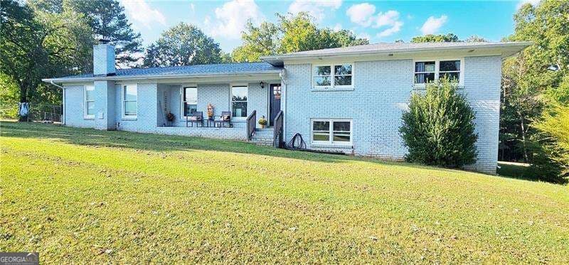 4 bedroom, 2 bathroom, 2,604 sq ft single family residence for sale at 1215 Fairview Road, Calhoun, GA 30701 — photo 3