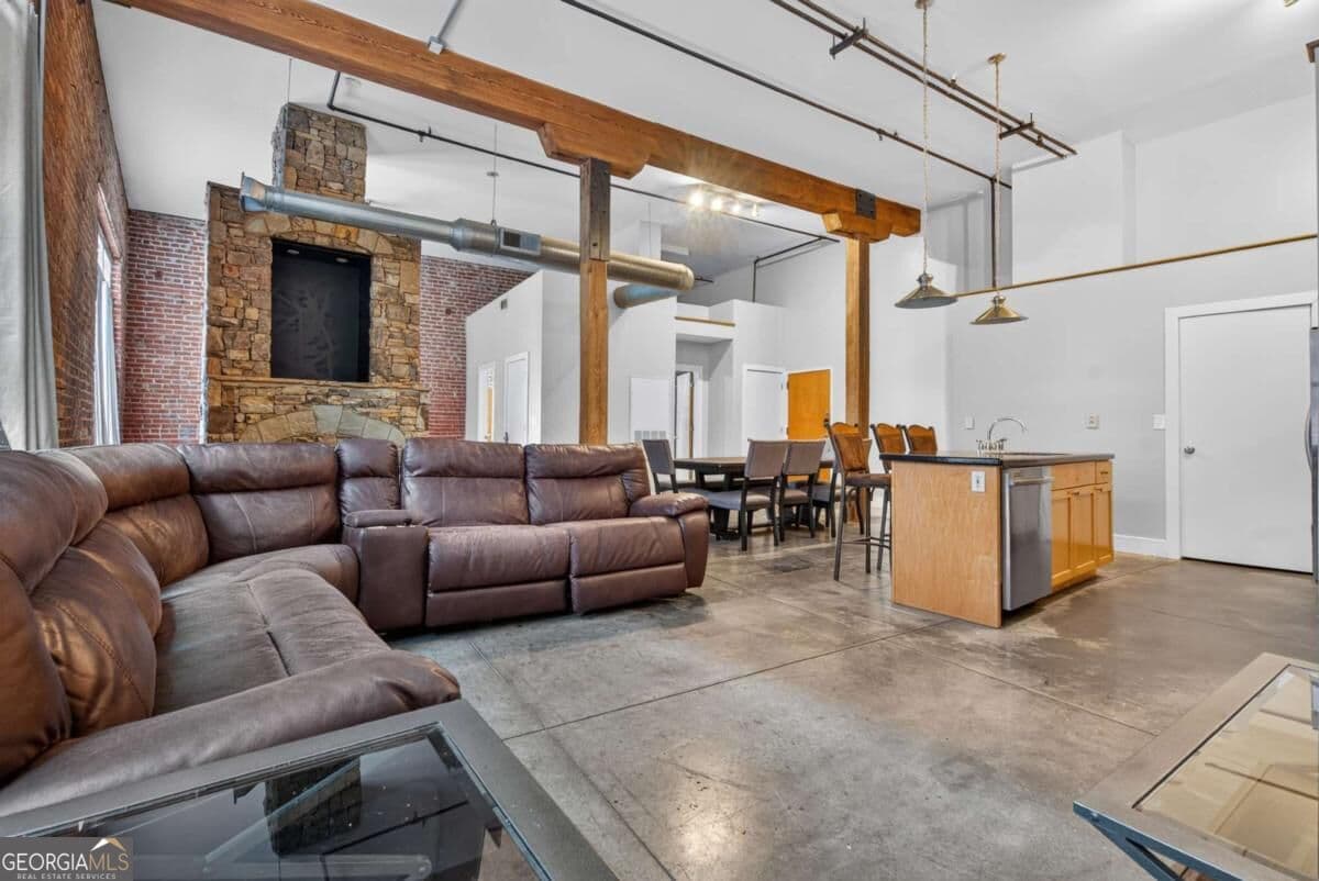 1 bedroom, 1 bathroom, 1,164 sq ft loft,condominium for sale at 350 Peters Street 3, Atlanta, GA 30313 — photo 5